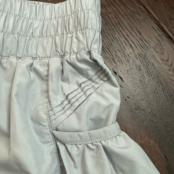 FP Movement Get Your Flirt On Light Gray Shorts Size M - Picture 9 of 14